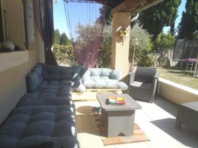 Air-conditioned house garden parking pool